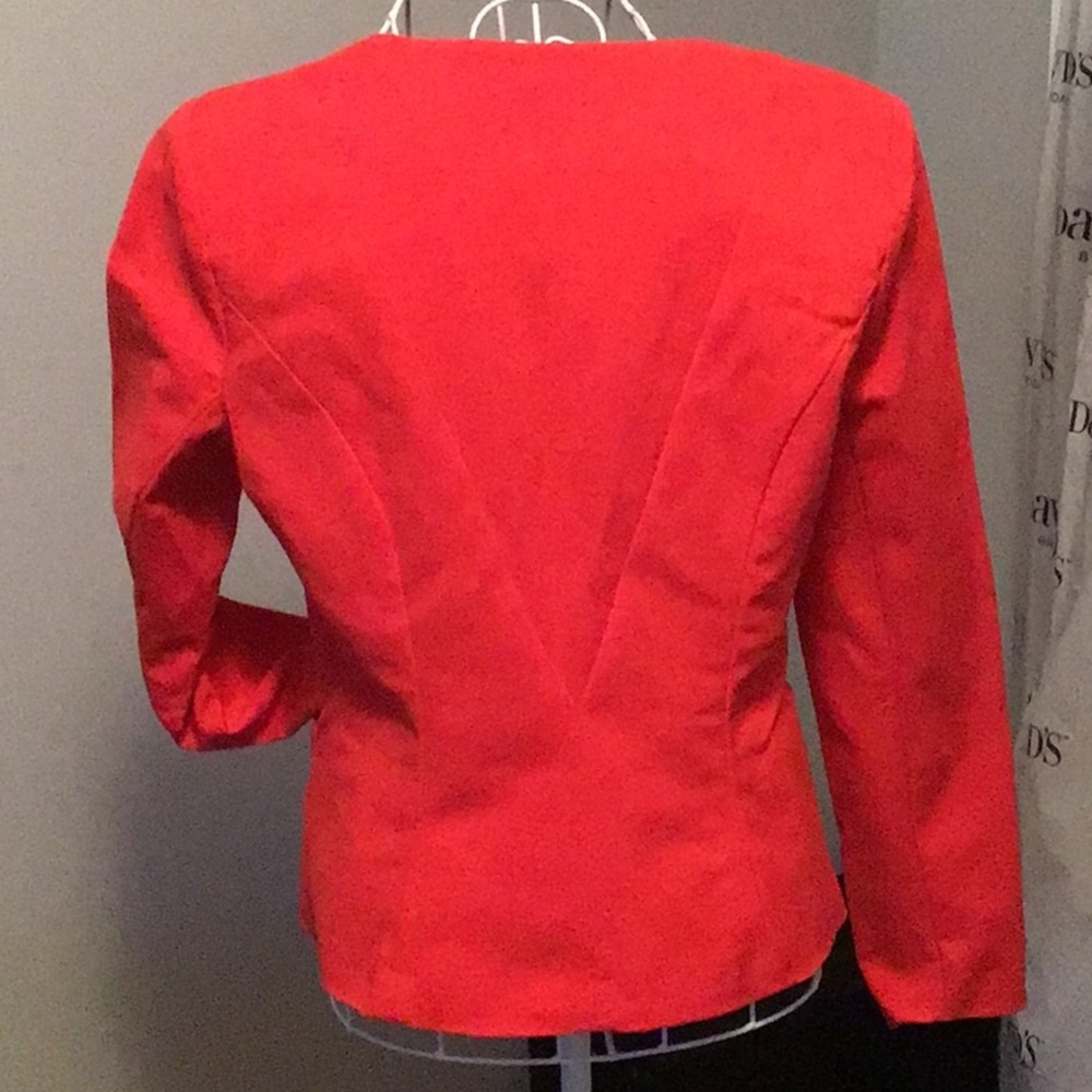 Blazer - Picture 3 of 3